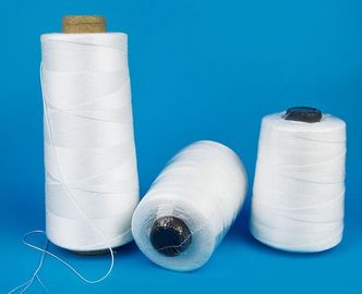 China Spinnen Sie Polyester 100%, Material-pp. gesponnenes Taschen-schließendes Nähgarn der Zählungs-20s/6 20s/9 für Taschen-schließend Maschine fournisseur