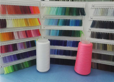 Gesponnenes Polyester-Garn 40s/2 auf Kunststoffrohr, gefärbtes Polyester-Garn 100%