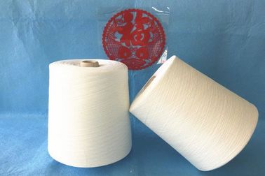 China Gesponnenes Polyester-Garn der Jungfrau-100% spann Ring 30/1 weißer Farb-/Polyester-Kern Faden fournisseur