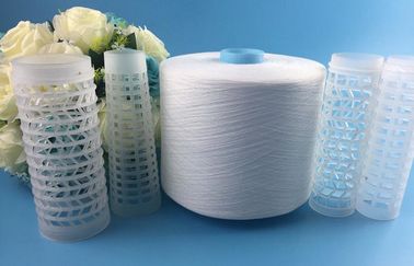 China 40s/2 spann Polyester-Garn-Jungfrau-rohes Weiß auf färbendem Rohr-/Papier-Kegel fournisseur