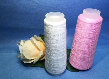 China Färbendes Rohr gesponnenes Polyester verlegen YiZhen-Faser 100%, die für das Nähen benutzt wird fournisseur