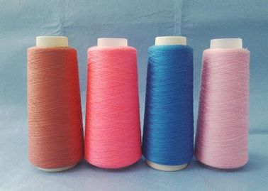 China Gefärbte gesponnene Polyester-Garn-Jungfrau 100% vorgewählte Farben für die Herstellung von Nähgarnen fournisseur