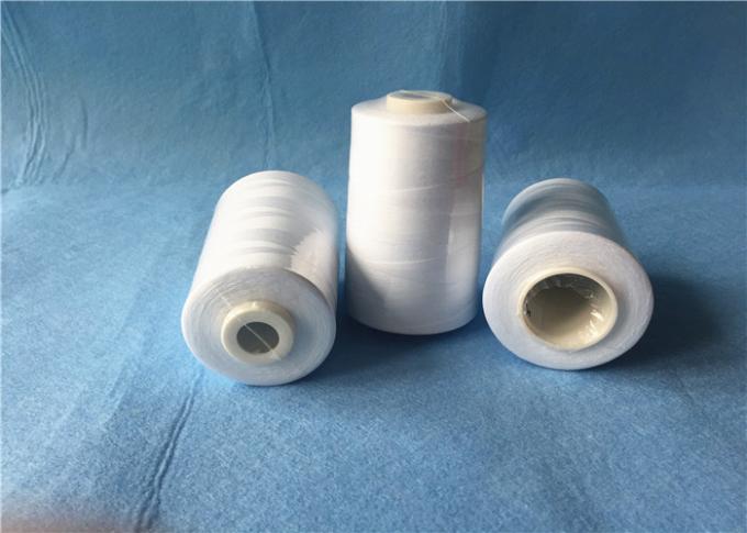 Jungfrau-industrielles Nähgarn aufbereitet für Stoff, kundenspezifisches Polyester gesponnenes Garn