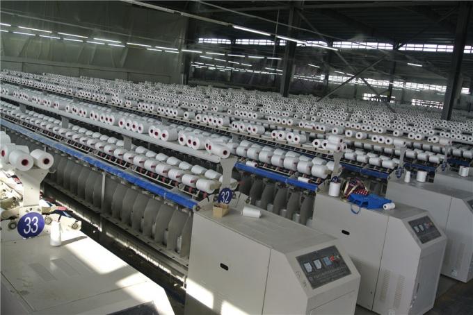 Gefärbte gesponnene Polyester-Garn-Jungfrau 100% vorgewählte Farben für die Herstellung von Nähgarnen